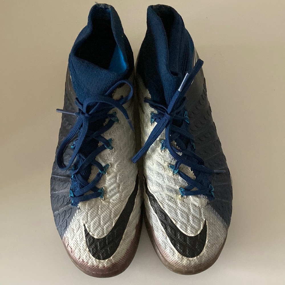 Nike Flyknit ACC Indoor Soccer Shoes, Sz 7